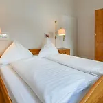 Haus Am Hoevt - 3 * 괴렌